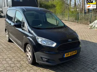 Ford Transit Courier 1.5 TDCI Trend | AIRCO | STOELVERW | NAVI | VOORRUIT VERW | PDC |