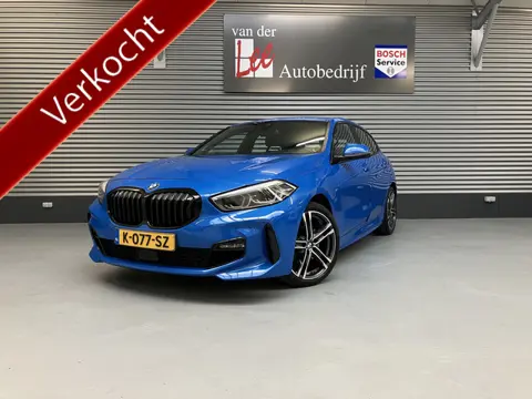 BMW 1-serie 118i HIGH EXE M SPORT/ADAPTIVE CR/PDC/STOEL STUUR VERW/1E EIG/ENZ