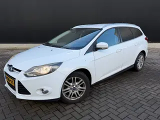 FORD FOCUS 1.0 ECOB. TITANIUM/ PDC / NW DISTRIBUTIE 
