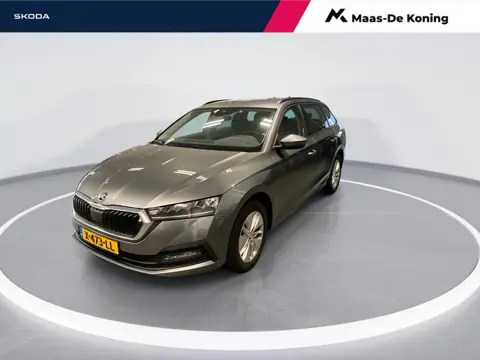 Skoda Octavia Combi 1.0 e-TSI 110pk DSG Business Edition · Apple/Android Car Play · Navigatie · P-Se