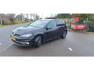 Volkswagen Golf 1.0 TSI Highline automaat leer Virt. cockpit / PANO Nederlandse auto