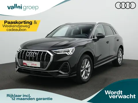 Audi Q3 45 TFSI e 245 pk S-Line | Achteruitrijcamera | Navigatie | Carplay | Elektrische achterklep 