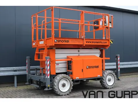 Snorkel S 3370 ORT (ONLY 37h) Ruw terrein schaarhoogwerker