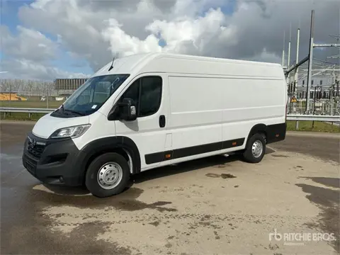 Opel Movano 2.2 103 KW KA L4H2 (bj 2022)