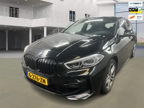 BMW 1-serie 118i High Executive Edition M-Sport / NL PRIJS 15401