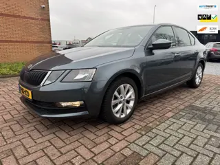 Skoda Octavia 1.0 TSI Greentech Business Edition, Digitale Teller, Sedan,