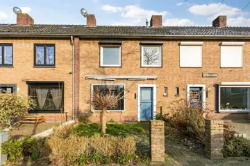 Woning aan de Esdoornlaan te Roosendaal