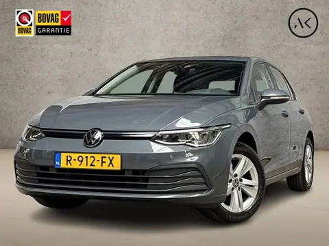 Volkswagen Golf 1.5 eTSI Sport Automaat (APPLE CARPLAY, 4 CILINDER, GROOT NAVI, STUUR/STOELVERWARMIN