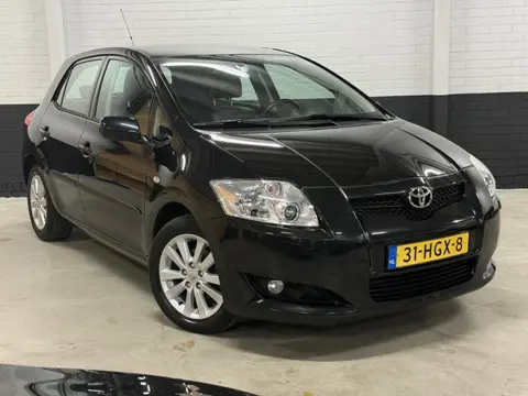 Toyota Auris 1.6-16V Exec. Bns Leer, Clima, Keyless, PDC, Trekhaak