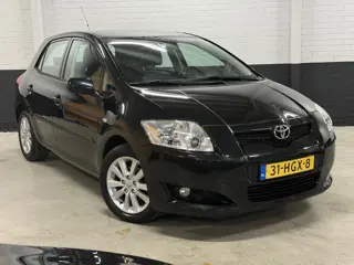 Toyota Auris 1.6-16V Exec. Bns Leer, Clima, Keyless, PDC, Trekhaak