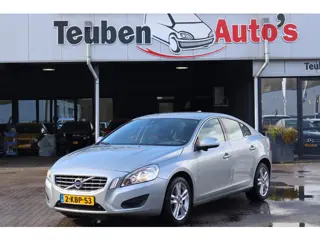 Volvo S60 1.6 T4 Momentum Navigatie, Airco, Cruise control, Elektrische ramen, Lichtmetalen wielen