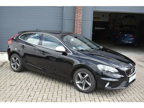 Volvo V40 2.0 D2 R-Design Business (bj 2015)