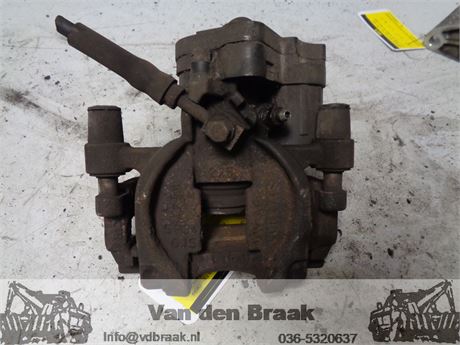 Volkswagen Golf 2012-2020 Remklauw rechts achter