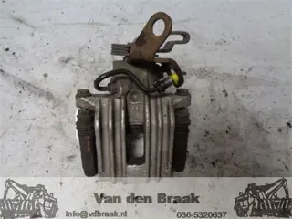 Volkswagen Golf 2003-2008 Remklauw links achter