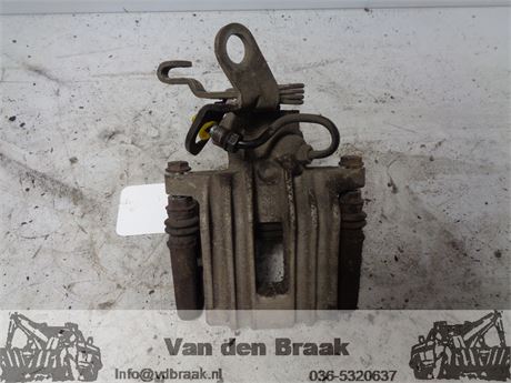 Volkswagen Golf 2003-2008 Remklauw rechts achter