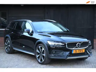 Volvo V60 Cross Country 2.0 D4 AWD Intro Edition Panorama-Elek,Dak/Camera/Adaptive/Blis