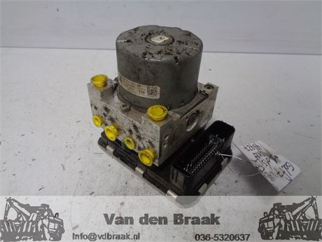 Volkswagen Golf Variant 1.0 TSi 2017-2020 ABS Pomp