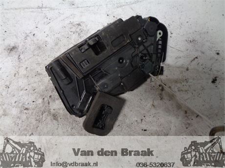 Volkswagen Golf 2012-2020 Deurslot rechtsvoor