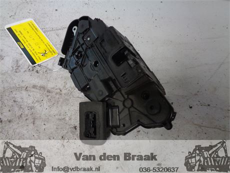 Volkswagen Golf 2012-2020 Deurslot linksvoor