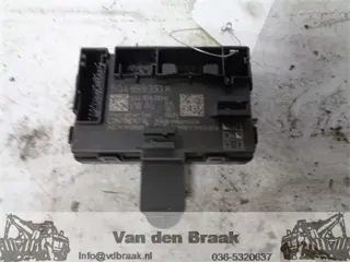 Volkswagen Golf 2012-2020 Portiermodule linksvoor