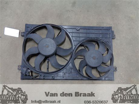 Volkswagen Golf 1.6 FSi 2003-2008 Koelfan met airco