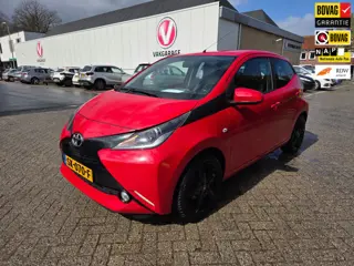 Toyota Aygo 1.0 VVT-i x-nav