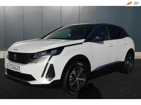 Peugeot 3008 1.2 PureTech Allure TREKHAAK STOELVERWARMING