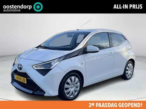 Toyota Aygo 1.0 VVT-i x-play | 5 deurs | Carplay | Parkeercamera | Airconditioning |