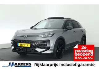 Volkswagen T-Roc 1.5 eTsi 150pk DSG R-Line First Edition Trekhaak 360Camera Head-Up harman/kardon St