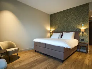 Stijlvolle kamer met kingsize bed, terras en huisdiervriendelijk