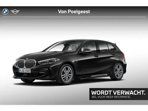 BMW 1 Serie 118i Business Edition | M-Sport | Cruise Control | HiFi | M Sport-onderstel | Apple Carp