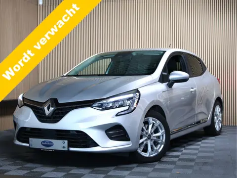 Renault Clio 1.6 E-Tech Hybrid 140 Zen NAVI 89dkm 21