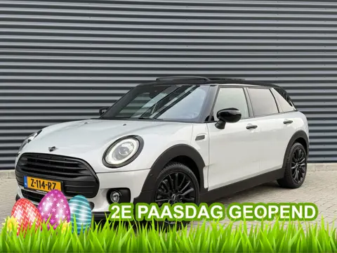MINI Clubman 1.5 Cooper Pano/Camera/Apple 2e Paasdag geopend van 12:00 tot 16:00 uur