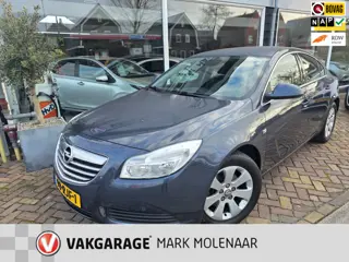 Opel Insignia 1.6 T Edition,sterke motor,navi,telefoon,pdc