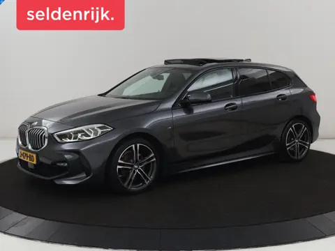 BMW 1-serie 118i M Sport | Panoramadak | Stoelverwarming |  Harman/Kardon | Camera | Live Cockpit | 
