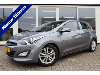 Hyundai i30 1.6 GDI i-Catcher, Navigatie, Cruise Control, Airco, Camera, Trekhaak Afneembaar, PDC V+