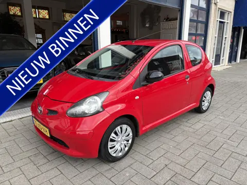Toyota Aygo 1.0-12V NIEUWE APK 7-2027 NIEUWE APK/NIEUWE REMMEN
