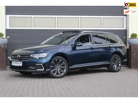 Volkswagen Passat Variant 1.4 TSI GTE Business | Trekhaak | Schuifdak | Leer