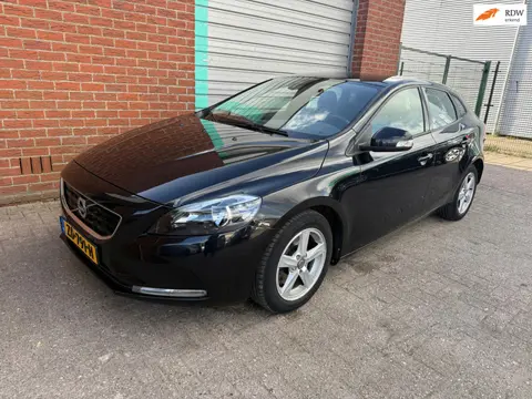 Volvo V40 1.6 T3 R-Design Bj:2013