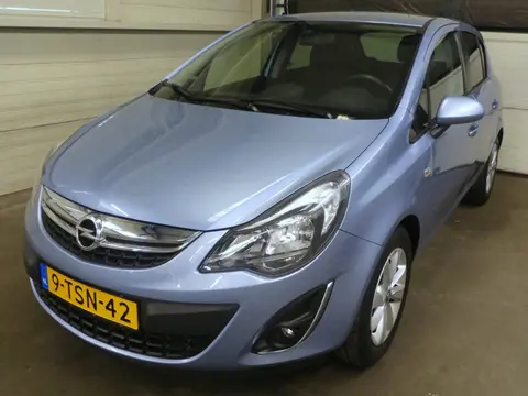 Opel Corsa 1.2-16V Design Edition - Cruise Control - Stoel verwarming