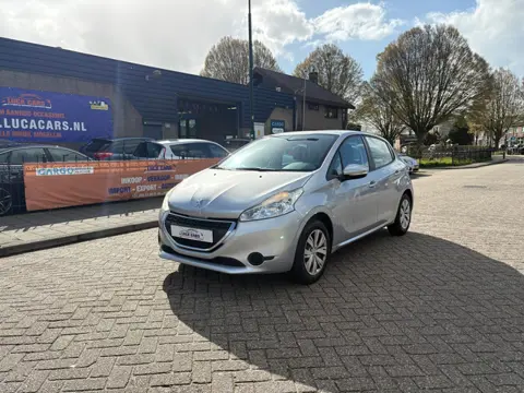 Peugeot 208 1.2 VTi Active 2X SLEUTEL + NIEUWE APK!