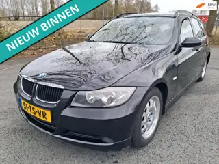 BMW 3-serie Touring 320i High Executive LEUKE AUTO RIJDT EN SCHAKELT GOED