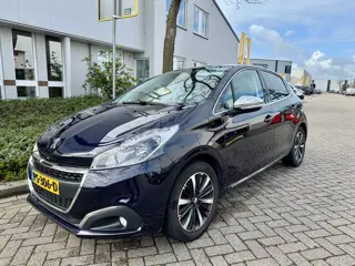 Peugeot 208 1.2 PureTech Allure | Cruise | Clima | Navi