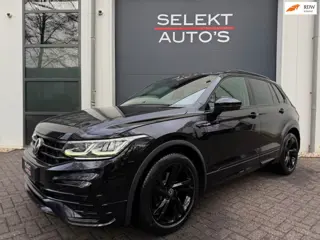 Volkswagen Tiguan 1.5 TSI R-Line 150 Pk Pano/ACC/HUD/IQ Light/Matrix/Climate/Key Less/Car Play/Andro