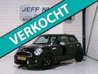Mini Mini 1.6 Cooper S Mayfair 184PK Xenon Harman/Kardon Leer Stoelverwarming 17"Velgen Navigatie Bl