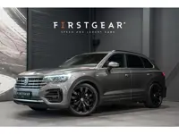 Volkswagen Touareg 3.0 TDI R-Line *Vierwielbesturing / Luchtvering / Standkachel / Stoelventilatie +