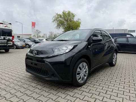 Toyota Aygo X 1.0 VVT-i S-CVT Play Automaat stoelverwarming, keyless etc (RIJKLAARPRIJS)