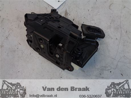 Volkswagen Golf 2012-2020 Deurslot rechts achterzijde
