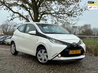 Toyota Aygo 1.0 VVT-i x-play | NAP | Airco + Camera Nu €7.975,-!!!