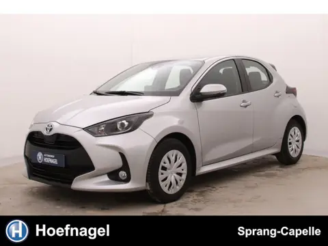 Toyota Yaris 1.5 Hybrid Comfort | Camera | Adaptive Cruise | CarPlay | Stoelverwarming